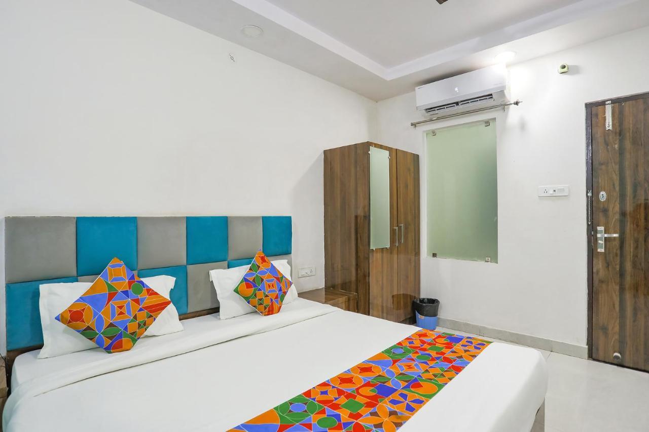 Fabhotel Sm Palace Chinhat Dış mekan fotoğraf