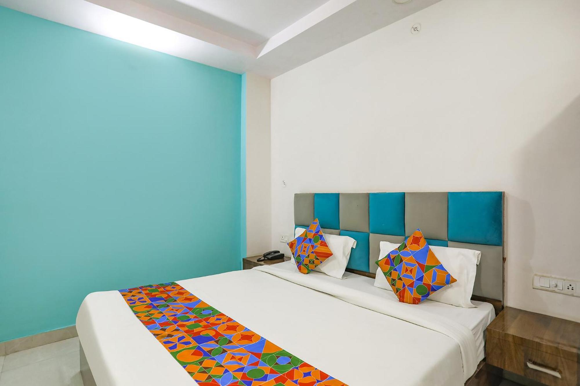 Fabhotel Sm Palace Chinhat Dış mekan fotoğraf