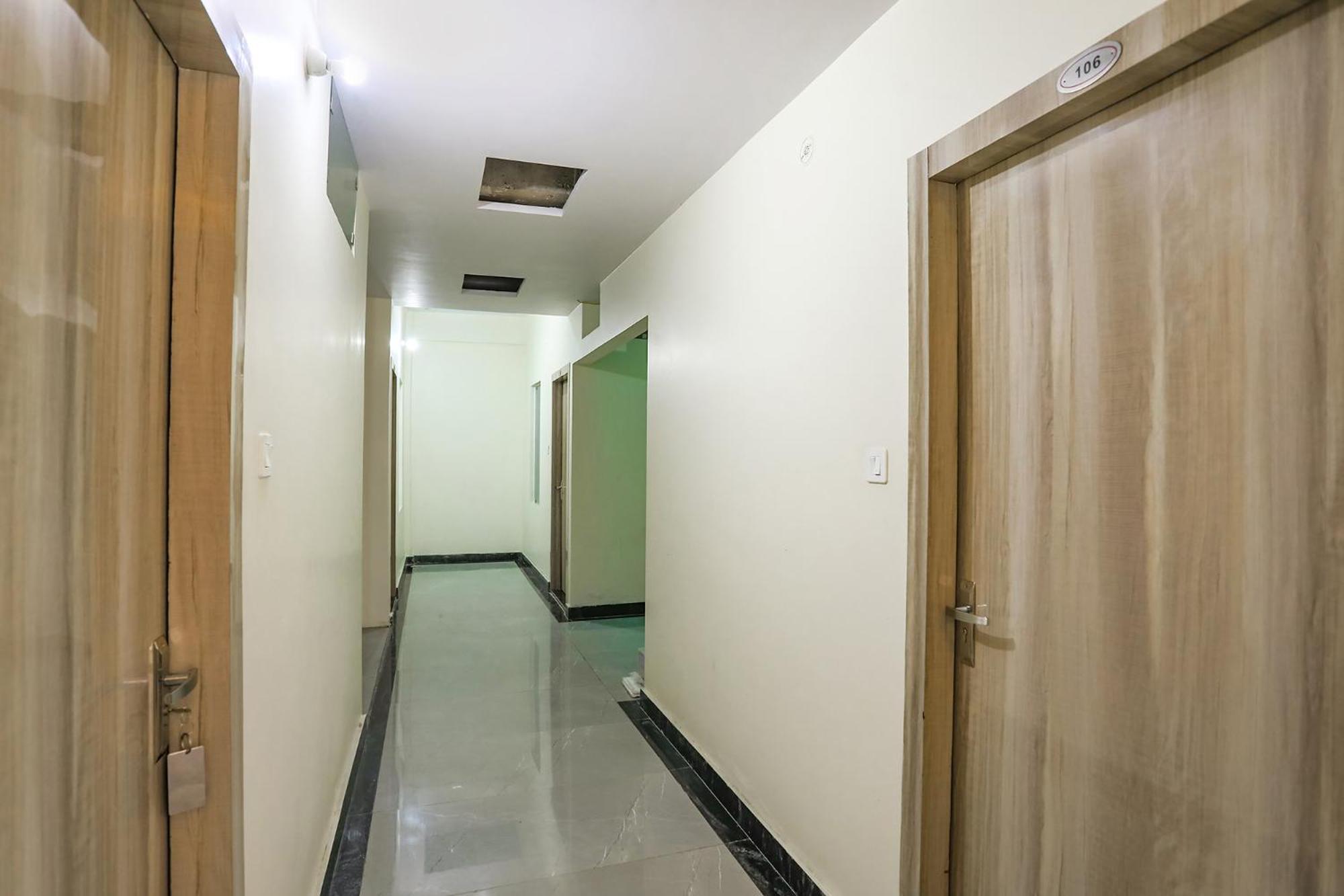 Fabhotel Sm Palace Chinhat Dış mekan fotoğraf