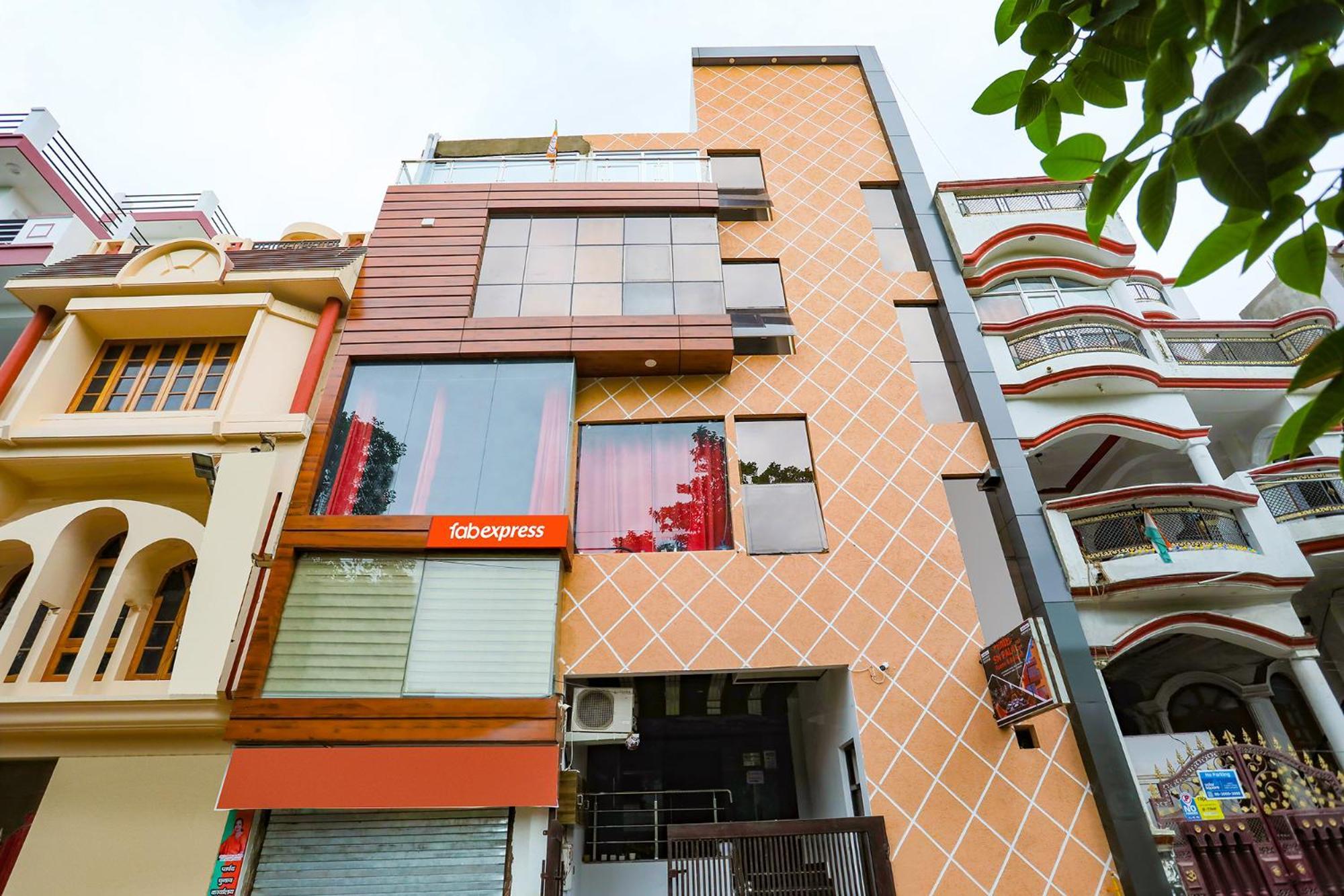 Fabhotel Sm Palace Chinhat Dış mekan fotoğraf